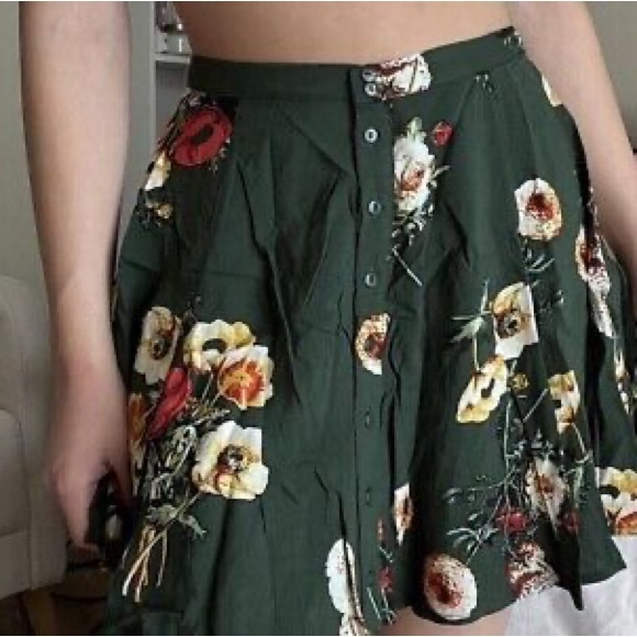 Urban Outfitters women’s size small green floral a-line button front mini skirt - Picture 5 of 8